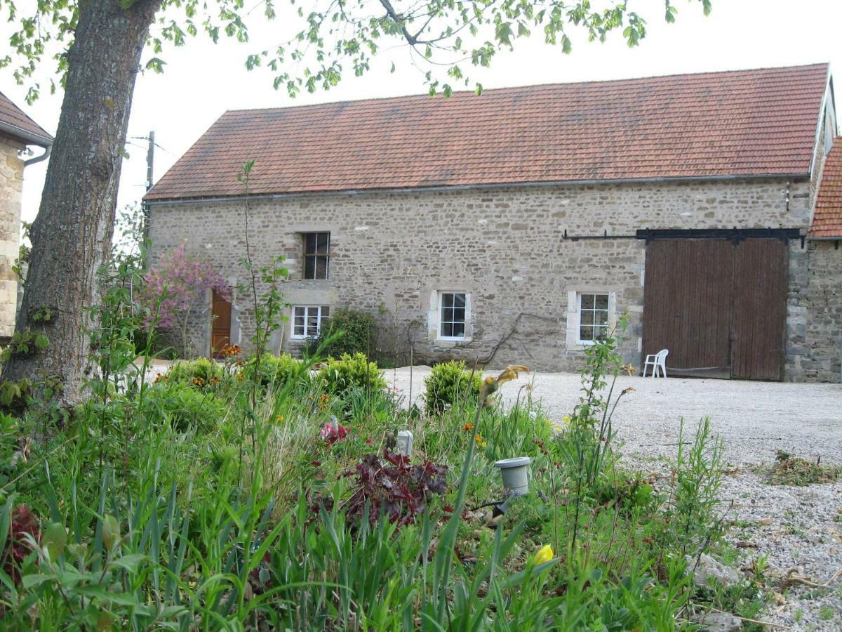 Gite Le Village Normier Exterior foto